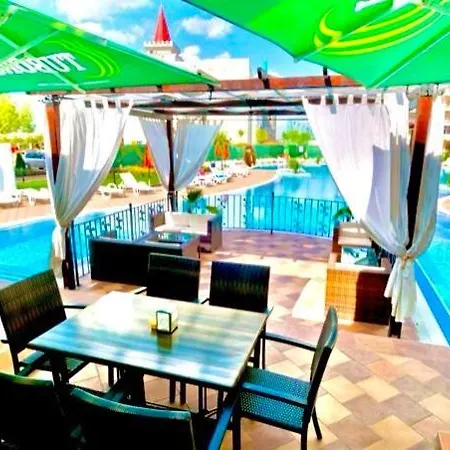 Grand Kamelia Aparthotel 2*
