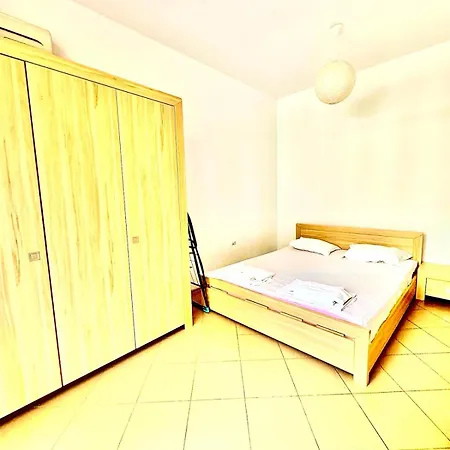 מלון דירות Grand Kamelia