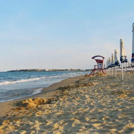 Grand Kamelia מלון דירות סאני ביץ'