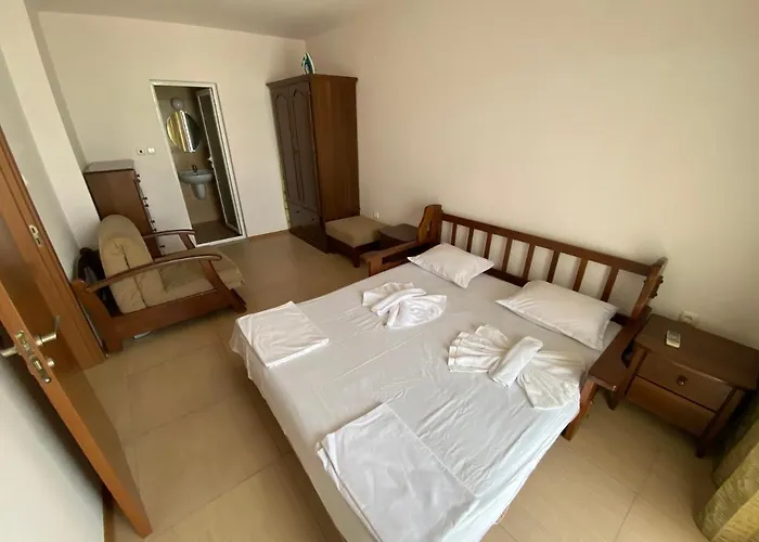 Grand Kamelia Апартхотел 2*