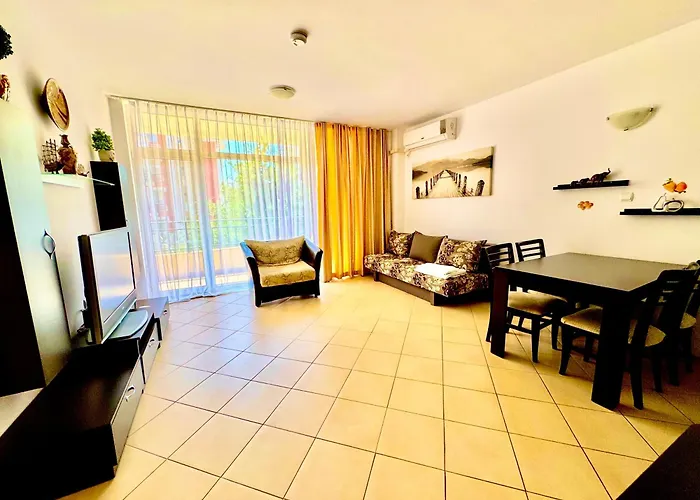 Grand Kamelia Aparthotel