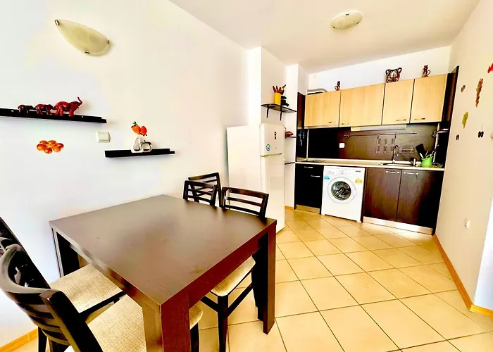 Grand Kamelia Aparthotel 2*