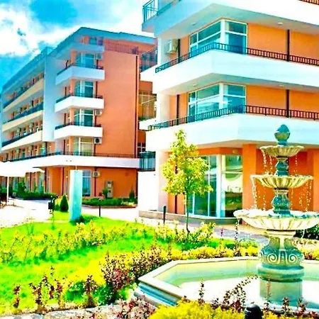 Grand Kamelia 2* Słoneczny Brzeg